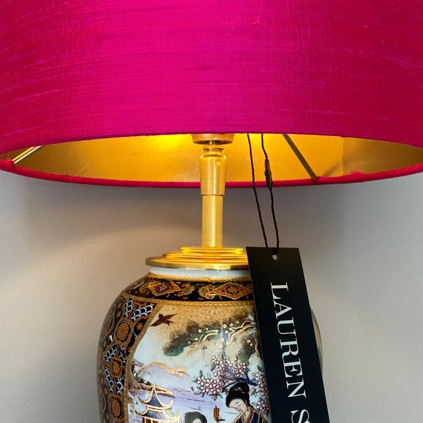 Lampenschirm aus rosa Seide mit Gold innen, schmal und hoch, handgefertigt | Lauren S