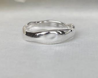 Handmade Sandcast Sculptural Silver Ring, Wavy Minimalist Design, Unique Wedding Band, Comfortable Everyday Ring