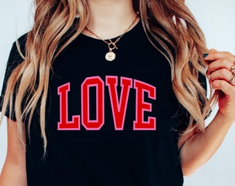 Love Heart Valentines Day Shirt, Women's Graphic Tee