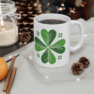 St Patricks Day Becher, 4 Blatt Klee Becher, Kleeblatt St Patricks Day Keramikbecher 11 Unzen, Kleeblatt Becher, irischer Becher