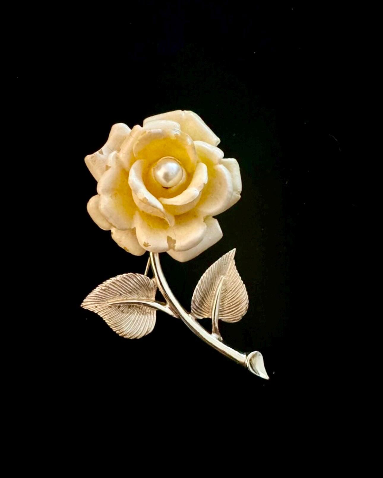 Vintage Sarah Coventry "Golden Scepter" (1959) Brooch Rose with Pearl Signed