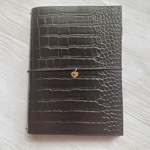 Black Crocodile Leather Planner, Vegan Leather Fauxdori, Traveler Notebook, Handmade Planner, A5, A6 Leather Notebook, 2025 Planner
