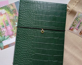 Cuaderno Creen de piel vegana con estampado de cocodrilo, tamaño A5, para viajeros, con 4 recambios, personalizado.