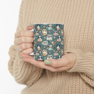 Taza de gato Shih Tzu, adorables gatos de dibujos animados con flores y platillos de té, taza de cerámica vintage en tonos pastel, regalo de 325 ml y 433 ml para amantes de los perros y los gatos.