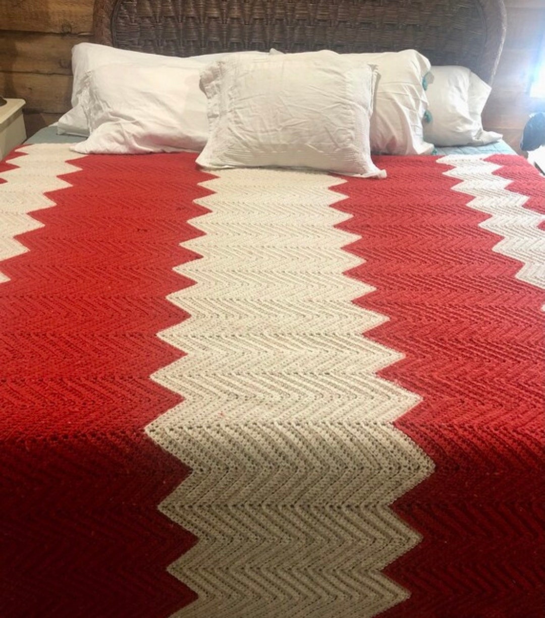 King Size Afghan in a Cream and Rustic Red Zigzag Pattern Etsy