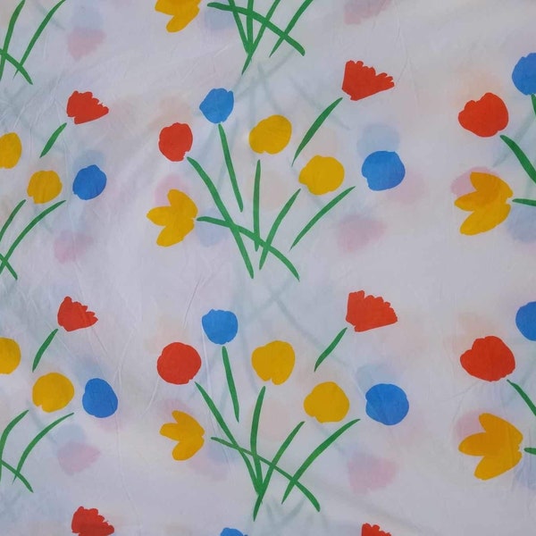 True vintage 1980s Merimekko by Dan River tulip, lightweight cotton sheet