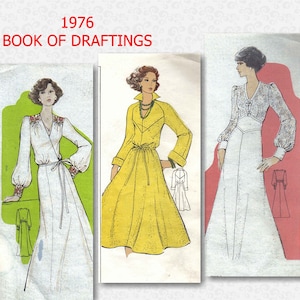 Könnte beinhalten: Drei Vintage-Schnittmuster für Kleider aus dem Jahr 1976. Die Schnittmuster zeigen drei verschiedene Kleidermodelle, eines in Weiß, eines in Gelb und eines in Weiß mit Spitze. Die Schnittmuster sind mit "1976 Book of Draftings" betitelt.