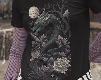 Otaku Gothic Dragon Shirt Spooky Tshirt Nu Goth T-Shirt Japan Fantasy Ästhetik T Shirt Japanisch Asiatisch Dark Academia
