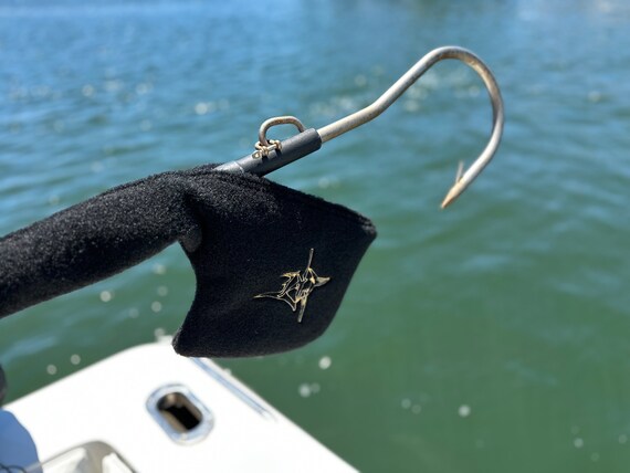 7 decorative fish gaff hook Aftco 8" Flying himself) and wife Peggie purchased aftco Carbon Fiber Fishing Gaff