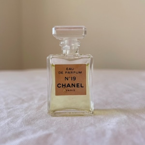 Eau de Parfum vintage Chanel n. 19 da 4 ml in miniatura