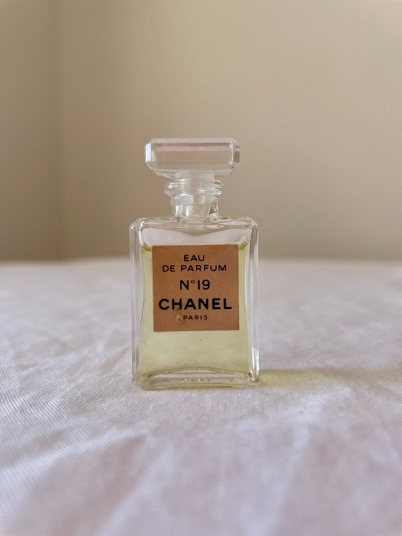 Vintage Chanel No 19 Eau De Parfum 4ml Miniature - Etsy