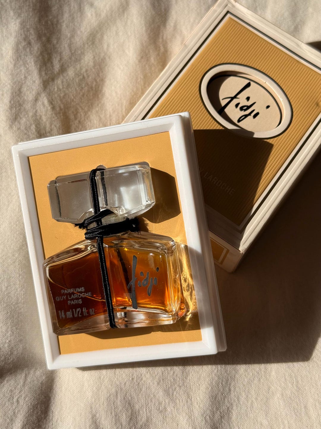 ヴィンテージ香水/ Guy Laroche Fidji パルファム 14ml il_1080xN.6469708792_b46b.jpg