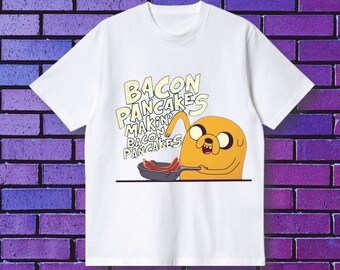 Jake The Dog Tee - Bacon Pancakes Song Tee - Camiseta de Hora de Aventuras - Camiseta de película - Camisetas de dibujos animados - Regalo para él- Regalo para ella- Regalos de cumpleaños