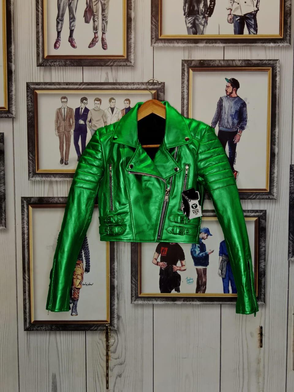Women's Metallic Green Cropped Jacket: Chic Leather Trendy Fitted