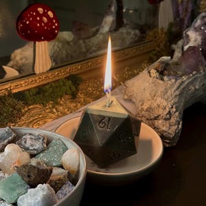 d20 DND (Dungeons and Dragons, D&D, Dungeons + Dragons) dice candle with free d20 die included