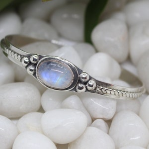 Moonstone cuff bracelet in sterling silver, silver cuff bracelet for women, moonstone bracelet, handmade bracelet
