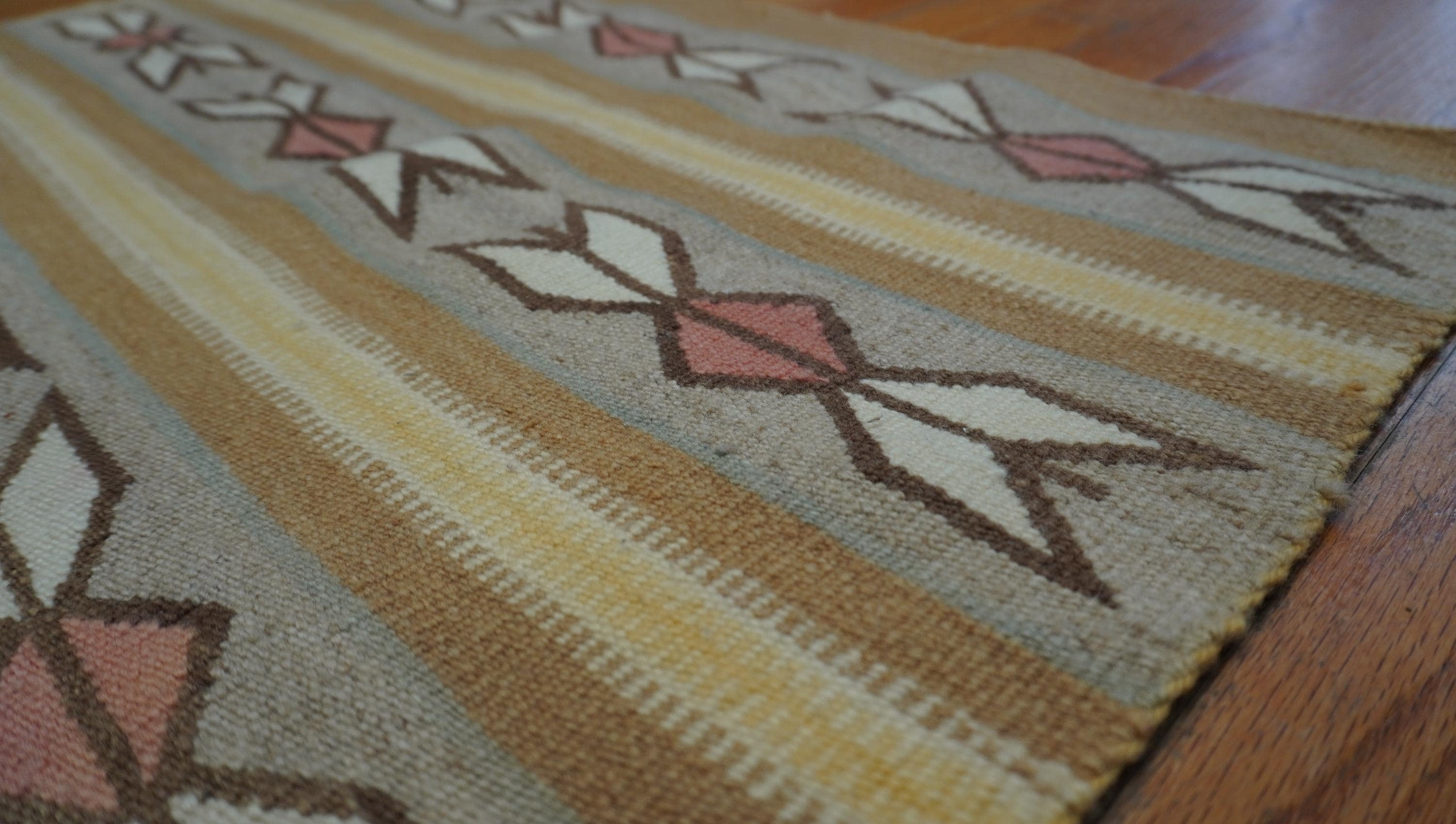 Antique Navajo Native American Indian Hand Made Wool Rug 2'8