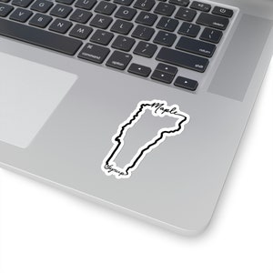 Zustand Umriss kursive Aufkleber | State Pride | Vermont Ahornsirup Kiss-Cut Aufkleber