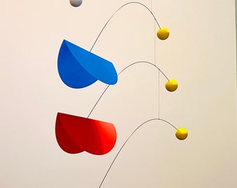 Kinetic mobile - The Curve - primary colors - mid century - hand made in France