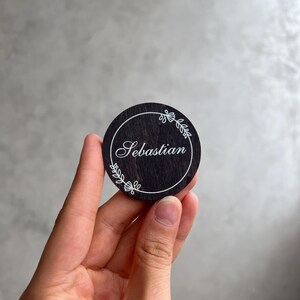 Lot de noms d'invités élégants pour mariage personnalisé marque-places pour décor de table en bois étiquette d'invité découpée au laser carte de siège personnalisée articles de fête d'anniversaire