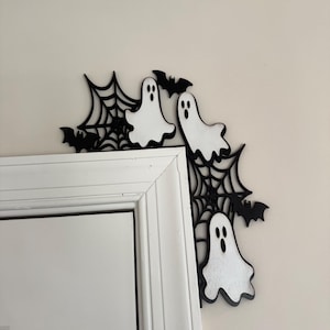Holiday Door Corner - Halloween Decoration - Door Corner Decor - Ghost Decor - Door Topper - Halloween Gift - Fireplace Holiday Decor