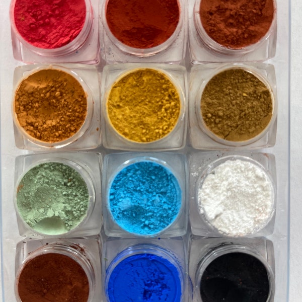 ICONGRAPHY PIGMENT SET of 12, Beginners set of 5 gram historic dry pigments in traditional colors for egg tempera painting on icon panels.