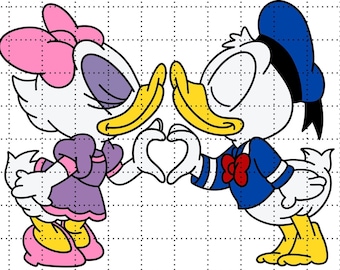 Könnte beinhalten: Eine Comic-Illustration von Donald Duck und Daisy Duck, die sich die Hände in Form eines Herzens halten. Donald trägt ein blaues Matrosenhemd und Daisy trägt ein lila Kleid mit einer rosa Schleife.