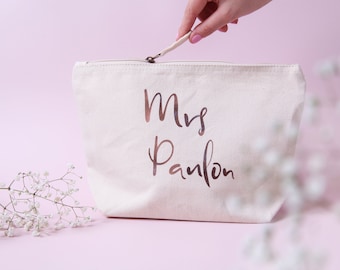 Personalized Mr & Mrs Toiletry Bag: Honeymoon Newlywed Gift