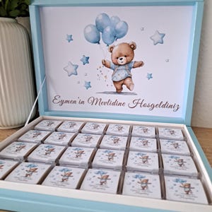Schokobox personalisiert mit verschiedenen Motiven - Teddy Bär mit ballons für Kindergeburtstag, Babyshower oder Neugeborenen Gastgeschenk