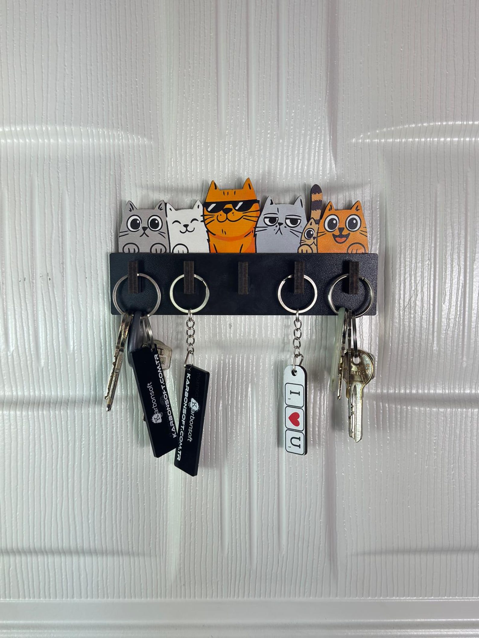 Cute Cat Key Holder – 5 Hook Wooden Wall Organizer – Adhesive Backed No ...
