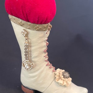 Pincushion Victorian Shoe/Boot Vintage for sewing or decor.
