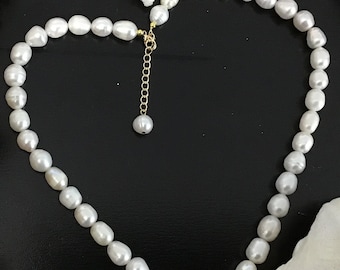 Pure natural freshwater pearl necklace