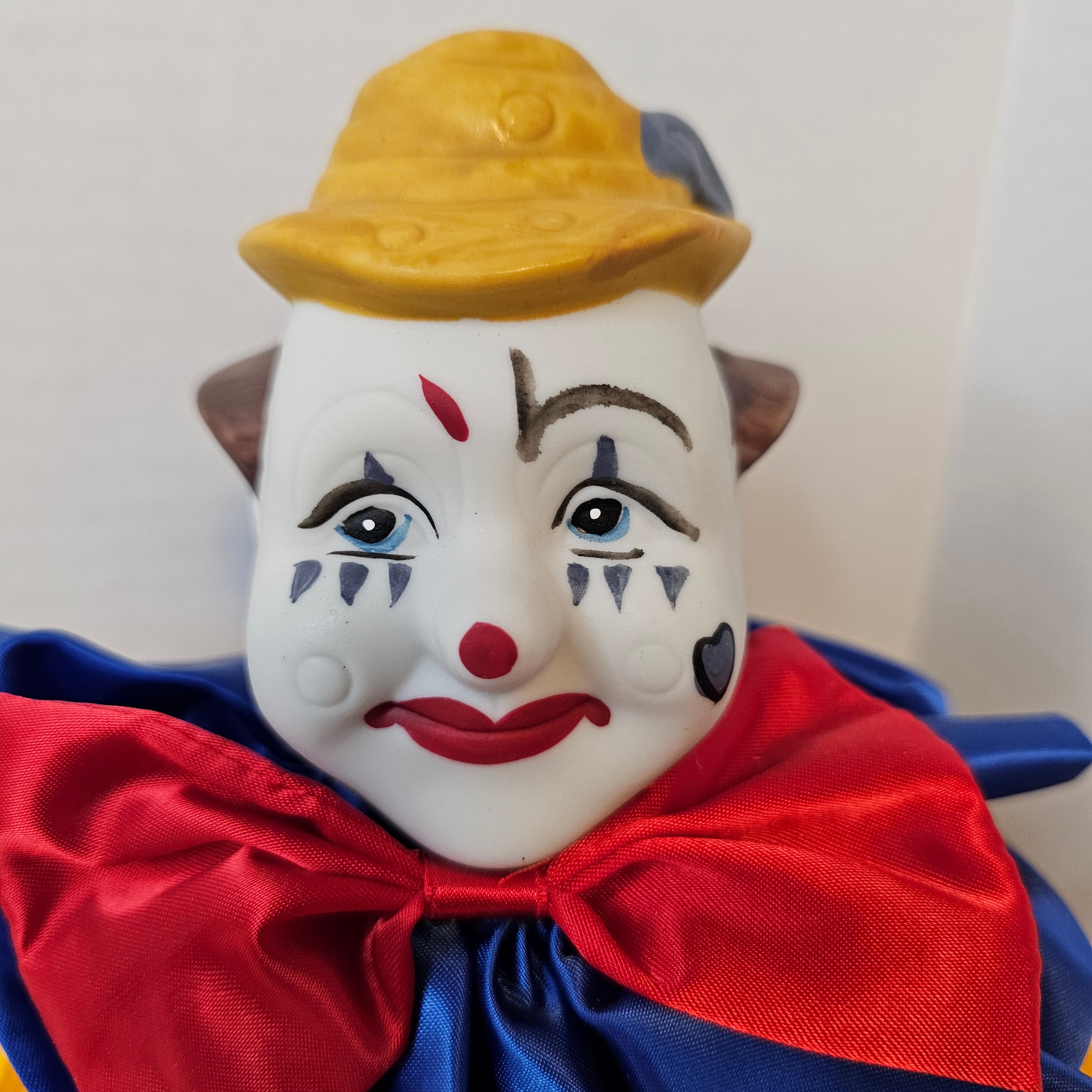 【SJ24597】CIRCUS COLLECTION 1985 Ringling Bros And Barnum And Bailey Circus 115th