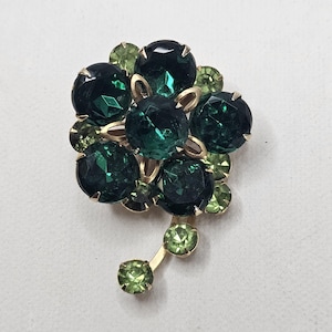 Gold Tone Metal Flower Brooch Green Rhinestone Floral Vintage Unmarked Pin