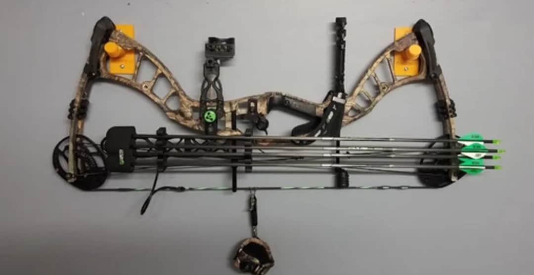 Hoyt Powermax Compound Bow Wall Mount 2 Piece Etsy
