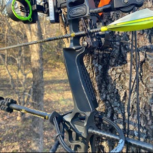 CURVED-Grips for Mathews (2019+) VXR,V3X,TRX, Phase,Title etc. 1/2.5/5/7/10/12 deg (Right/Left handed opt)Fits the anything with engage grip