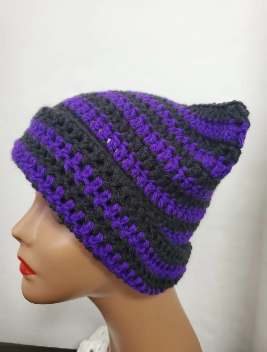 X-LARGE PURPLE & BLACK CROCHET BELL HAT‼️ Purple and black witch hat just in time for Halloween! : r/crochet