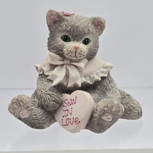 Vintage 1994 Enesco &quot;Sew-N-Love&quot; Cat Figurine - Cat & Kitten Lovers Gift, Vintage Cat Knick Knack, Sweet Kitty Decor