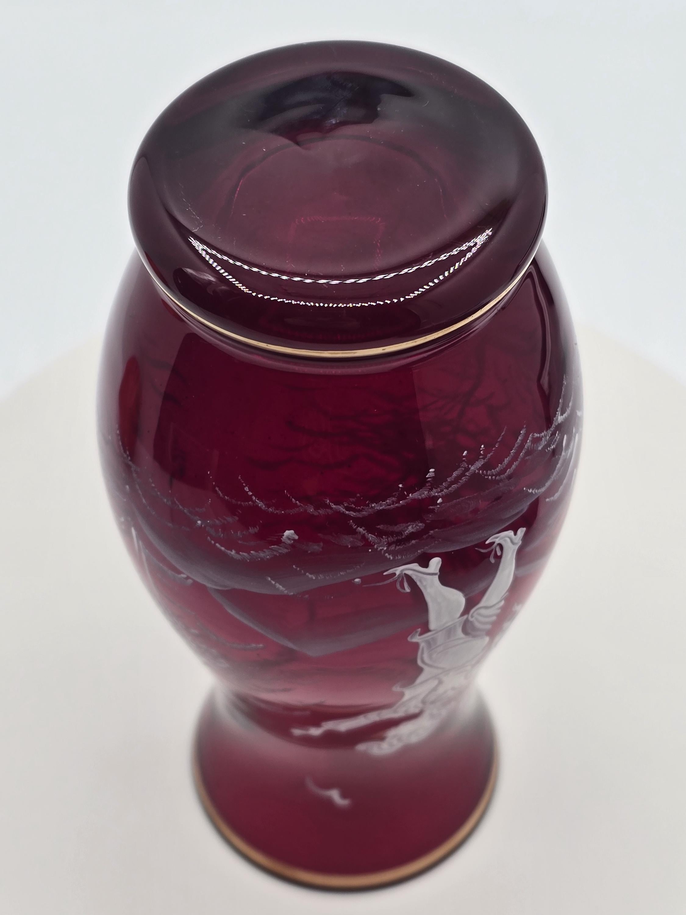 ヴィンテージ フェントン メアリー グレゴリー 花瓶：ルビーレッド