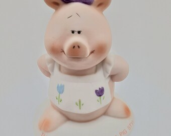 Vintage 1986 Pig Tales-figur – Det här stället ser ut som en grisstia! Av George Good