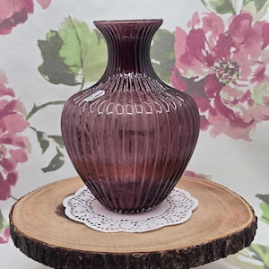 Vintage Pilgrim Glass Vase – Masterpiece Handblown Cranberry Ribbed Vase 8” – Art Glass with Original Sticker - Gift for Her, MCM Home Decor