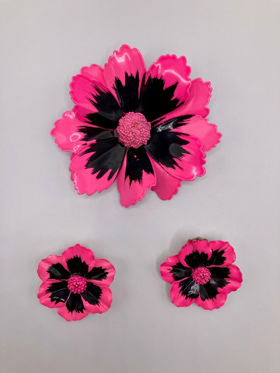 Vintage Mid-Century Hot Pink and Black Flower Met… - image 5