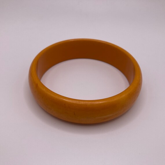 1930s/1940s Vintage Butterscotch Bakelite Bangle - image 5