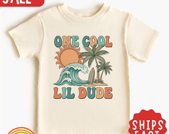 Maglietta per bambini "One Cool Lil Dude", maglietta retrò da surf per il primo compleanno di un bambino, maglietta da spiaggia per il primo compleanno di un bambino, regalo di compleanno per un bambino surfista