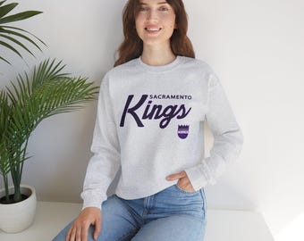 Sacramento Basketball - Vintage Script - Sportsl - Unisex Heavy Blend™ Crewneck Sweatshirt