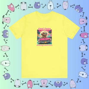 Cool Paws Driving Cool Cars, uniseks T-shirt met korte mouw Labradoodle