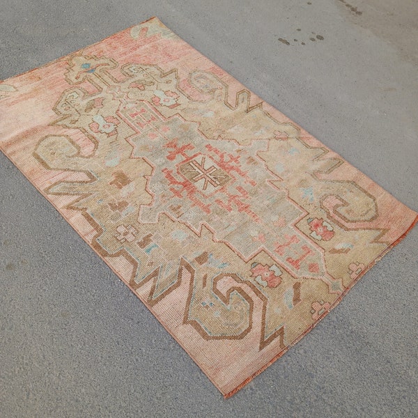 3x5 Rug Pink Beige Rug 3x5Turkish Rug, 3x5 Vintage Small Rug,Oushak Kitchen Kids Entry Hallway Bathroom Bedroom Living Room Rug,3.5x5.4Ft