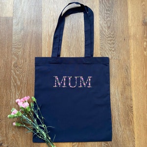 Floral Mum or Nan Organic Tote Bag. Mothers Day Gift. Gift for her. Gift for Mum. Gift for Nan. Personalised. Embroidered Gift