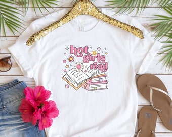 Hot Girls Read T-Shirt: Retro Bookish Tee, Romance Reader Gift