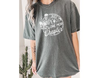 Spooky Season Book T-Shirt: Halloween Reader Tee
